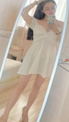 钟楼长腿美女